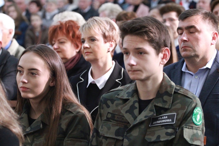 Tablica pamiątkowa w Dąbrowie Tarnowskiej