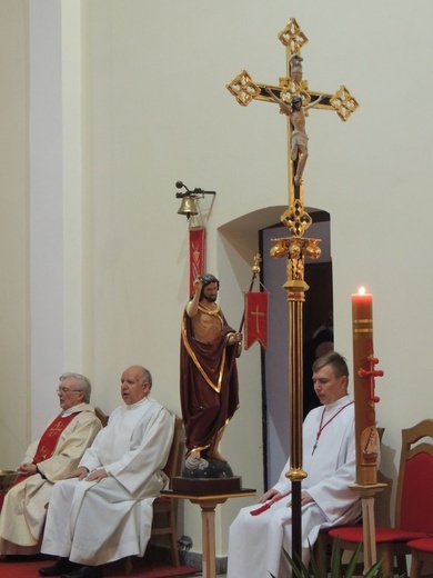 Msza św. za ojczyznę i przedstawienie w Boguszowie-Gorcach