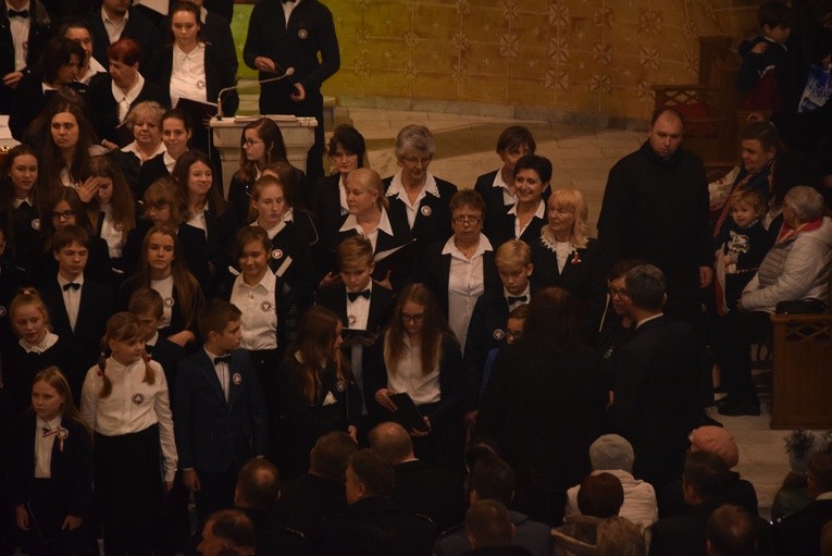 Eucharystia i koncert podczas obchodów święta niepodległości w Sochaczewie