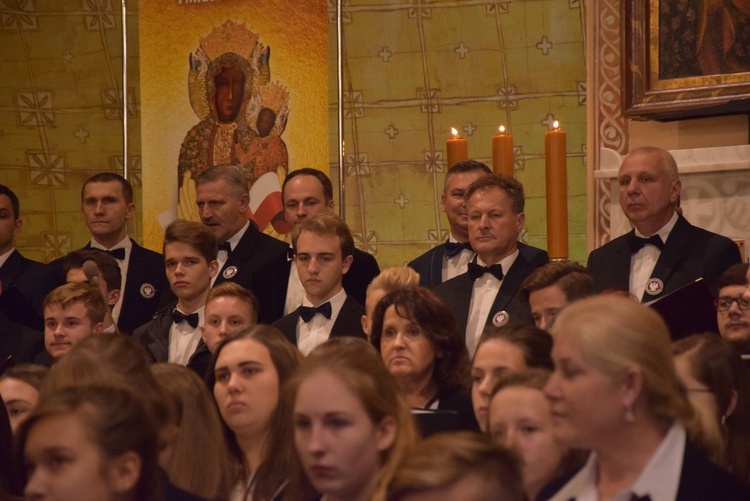 Eucharystia i koncert podczas obchodów święta niepodległości w Sochaczewie