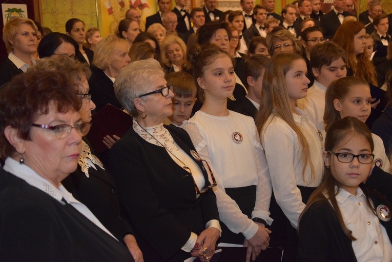 Eucharystia i koncert podczas obchodów święta niepodległości w Sochaczewie