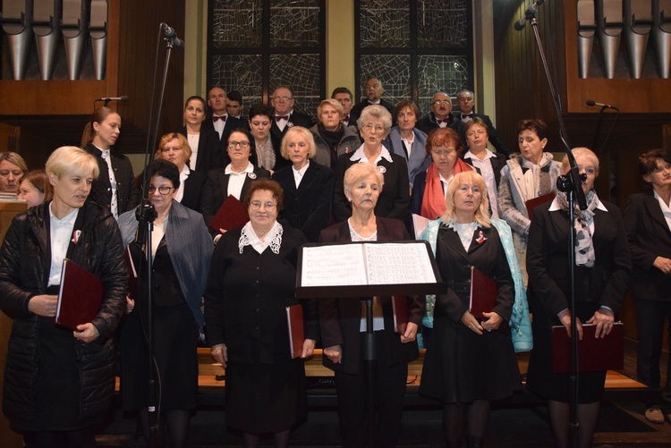 Eucharystia i koncert podczas obchodów święta niepodległości w Sochaczewie