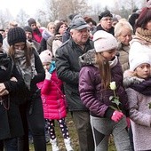 Co miesiąc tysiące osób uczestniczą w Drodze Krzyżowej szlakiem jej męczeństwa.