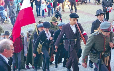 W archikatedrze nie zabrakło młodych powstańców.