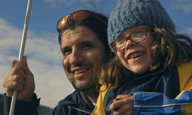 Wśród festiwalowych propozycji znalazła się wzruszająca historia syna i ojca, który traci wzrok („Niebo bez gwiazd”)