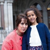 Alina Dulgheriu z córką Sarah, która czasem towarzyszy mamie podczas demonstracji  w obronie życia.