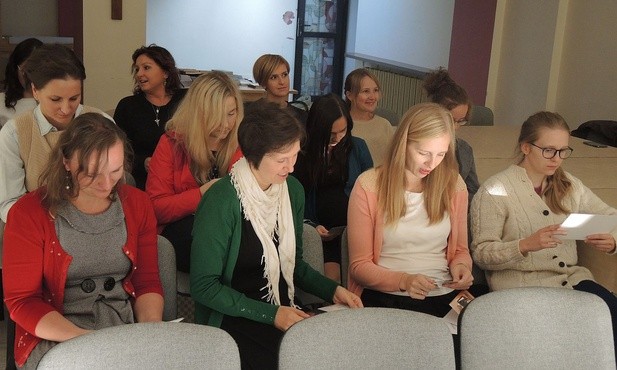 Panie rozpoczynają kolejny sezon spotkań w parafii św. Pawła - tym razem z kobietami biblijnymi