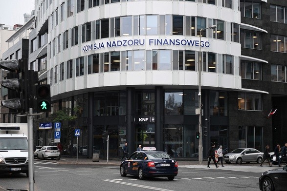 Agenci CBA weszli do Komisji Nadzoru Finansowego