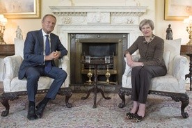 25 listopada nadzwyczajny szczyt UE27 ws. Brexitu