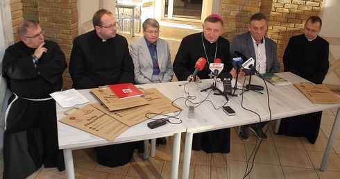 Ubogi. Czy go słyszysz?