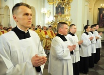 Sześciu alumnów lubelskiego seminarium duchownego po raz pierwszy założyło sutanny
