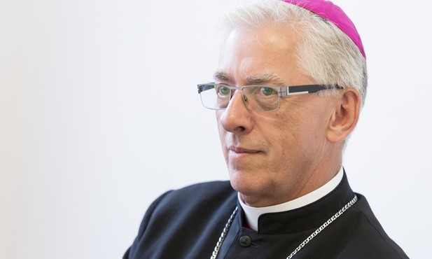 Abp Skworc: módlcie się i działajcie