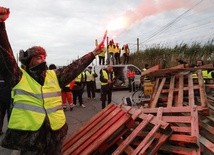 Francja: Trwa protest "żółtych kamizelek"