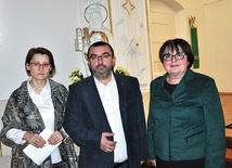 Od lewej: dr Anna Sutowicz, Piotr Sutowicz i prof. Krystyna Kossakowska-Jarosz.