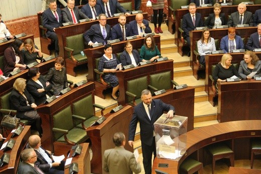 Gorąca pierwsza sesja sejmiku śląskiego