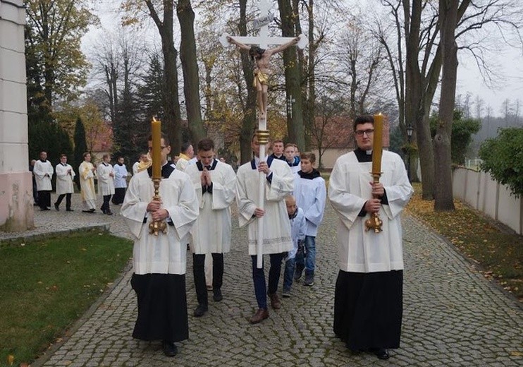 Klerycy wyjadą z seminarium