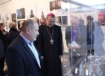 Wystawa "Archeologia niebiańska" w Świdnicy k. Zielonej Góry