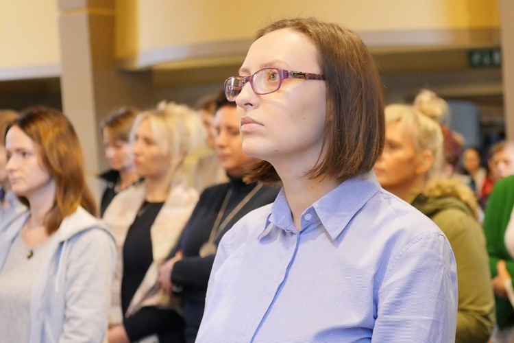 Konferencja "Kobieta, żona, matka"