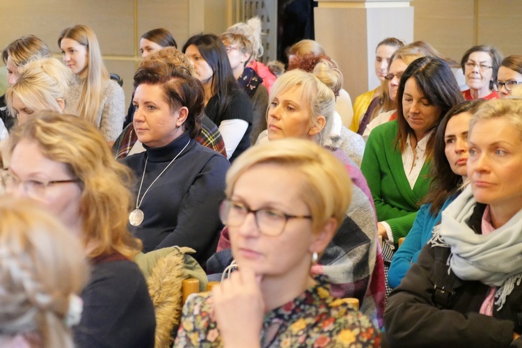 Konferencja "Kobieta, żona, matka"