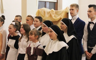 Uczniowie ze Żdżar przygotowali przedstawienie o bł. Franciszce Siedliskiej