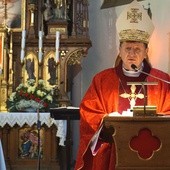 Biskup łucki Witalij Skomarowski gościł w parafii św. Katarzyny w Nowej Rudzie-Słupcu.