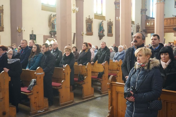 Msz św. odpustowa w parafii św. Katarzyny Aleksandryjskiej w Nowej Rudzie-Słupcu.