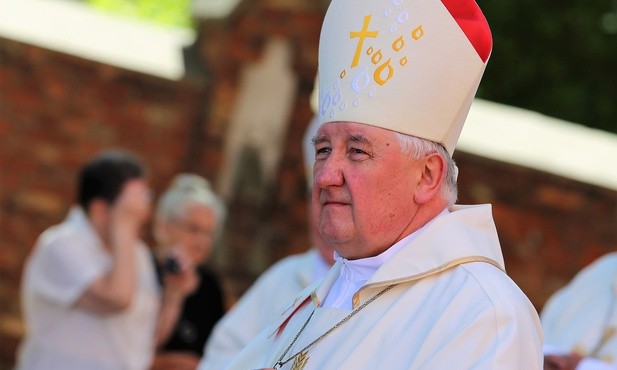 Bp Kamiński: Miłość bliźniego nie jest obowiązkiem, ale przywilejem