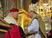 W styczniu 2010 roku kard. Dziwisz w katedrze wawelskiej dziękował obchodzącemu wówczas jubileusz 70. rocznicy urodzin księdzu profesorowi za pracę dla uczelni. 