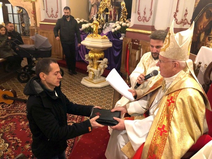 Nabożeństwo słowa Bożego we wspólnocie neokatechumenalnej