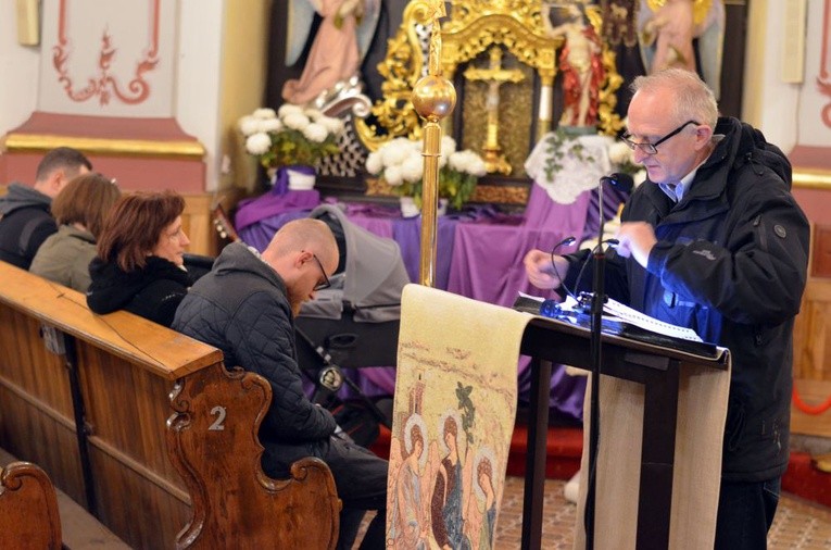 Nabożeństwo słowa Bożego we wspólnocie neokatechumenalnej