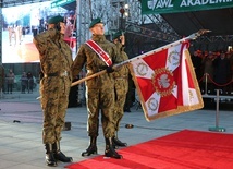 Kuźnia kadr polskiej armii ma nowy sztandar
