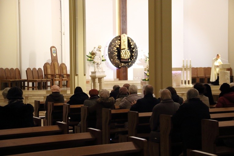 Figura św. Michała Archanioła poświęcona w kościele MB Fatimskiej w Gdańsku