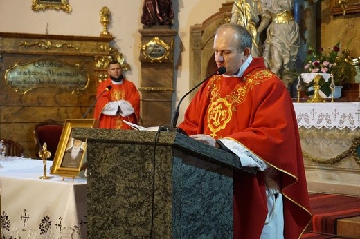 Ks. Krzysztof Herbut głosił pierwszą konferencję, później także zamykał seminarium uzdrowienia wewnętrznego