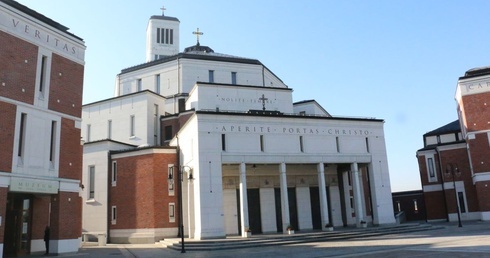 Udekoruj świątecznie sanktuarium św. Jana Pawła II