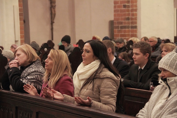 Eucharystia z okazji jubileuszu 40-lecia Odnowy w Duchu Świętym