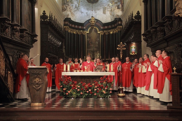 Eucharystia z okazji jubileuszu 40-lecia Odnowy w Duchu Świętym