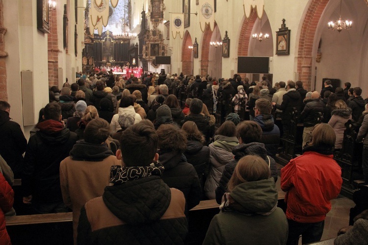 Eucharystia z okazji jubileuszu 40-lecia Odnowy w Duchu Świętym