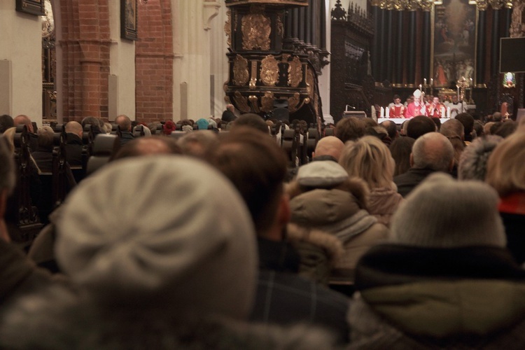 Eucharystia z okazji jubileuszu 40-lecia Odnowy w Duchu Świętym