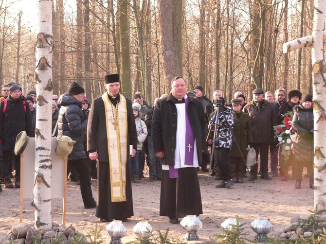 Pochówek w Joachimowie Mogiłach