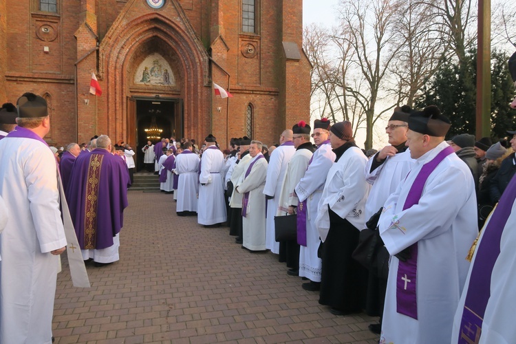 Pogrzeb ks. Adama Łacha - część II