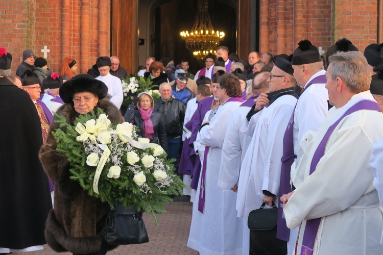 Pogrzeb ks. Adama Łacha - część II