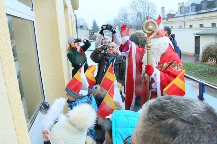 Św. Mikołaj w szpitalu