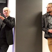 ▲	Ks. dr hab. Tadeusz Pabjan i Marcin Lewandowski, prezes fundacji Alegoria.