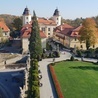 Książ