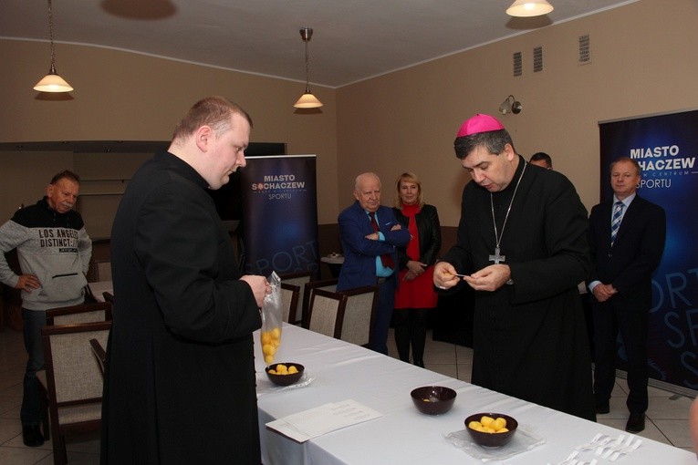 Losowanie grup turniejów finałowych mistrzostw diecezji