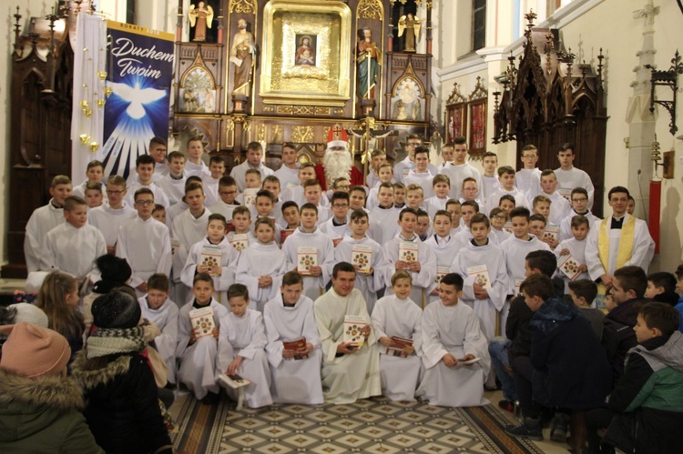 Nowi lektorzy i św. Mikołaj w Ciężkowicach