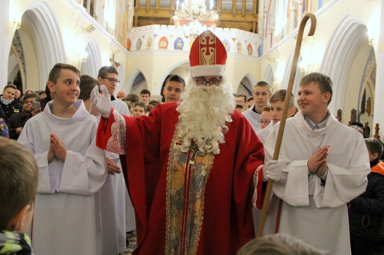 Nowi lektorzy i św. Mikołaj w Ciężkowicach