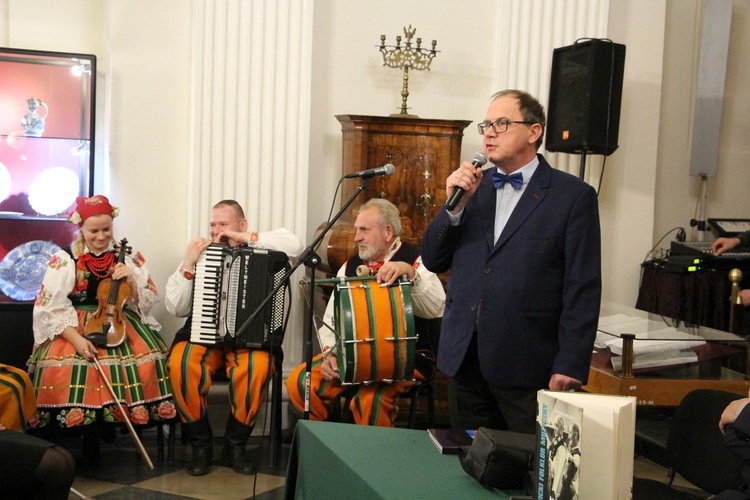 Promocja książki o łowickim folklorze muzycznym