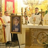 Wprowadzenie relikwii bł. Hanny Chrzanowskiej do kościoła NMP przy ul. Staszica w Lublinie
