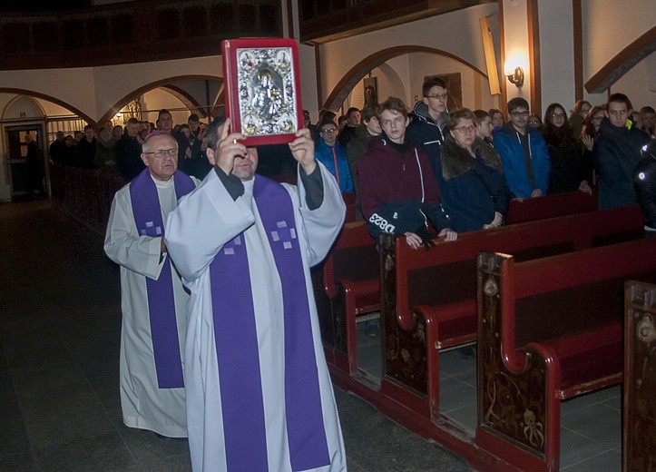 Adwentowe czuwania młodych - Szczecinek cz. 1